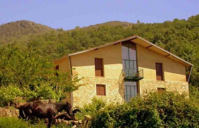 Albergue Aurora Boreal Casas del Monte Buitenkant foto